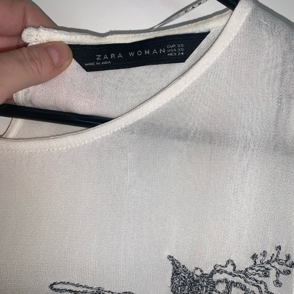 White embellished blouse - Picture 2 of 2